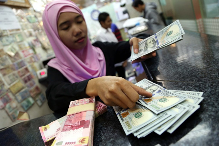 Ekonomi Global Diramal Ambruk, Rupiah Ikut-ikutan Tersungkur