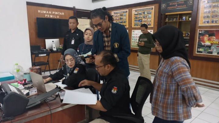 Cocok untuk Perantau, Mahasiswa UB Bikin Buku Saku 'Pindah Pilih Pemilu'