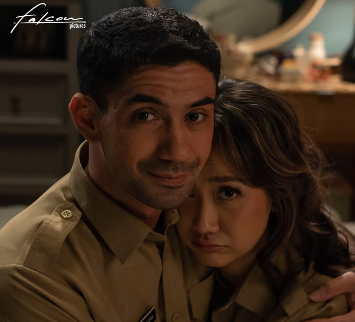 Poster Film Pasutri Gaje Bertabur Artis dan Komedian