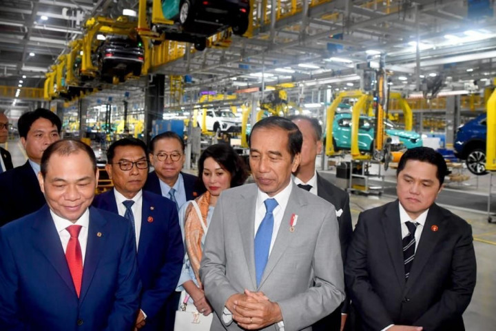 Jokowi Dukung Investasi VinFast di Indonesia