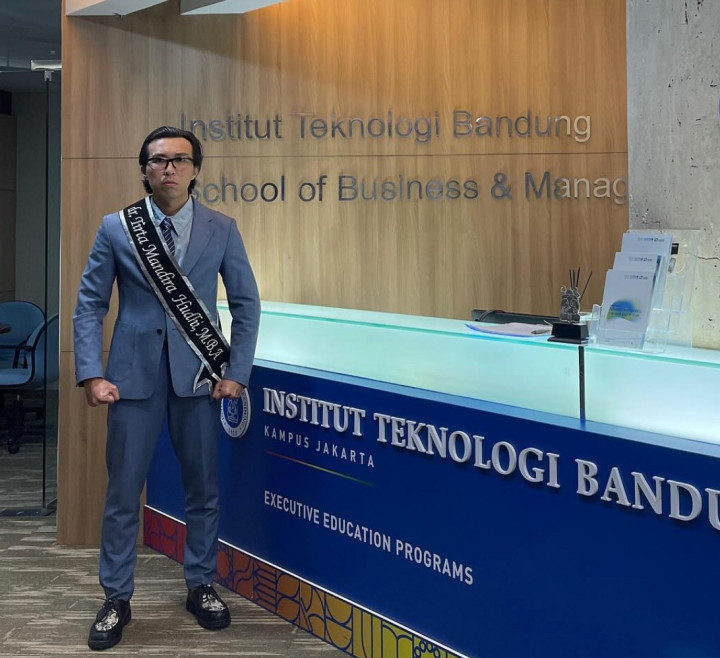 Dokter Tirta Deklarasikan Dukungan ke Anies Baswedan