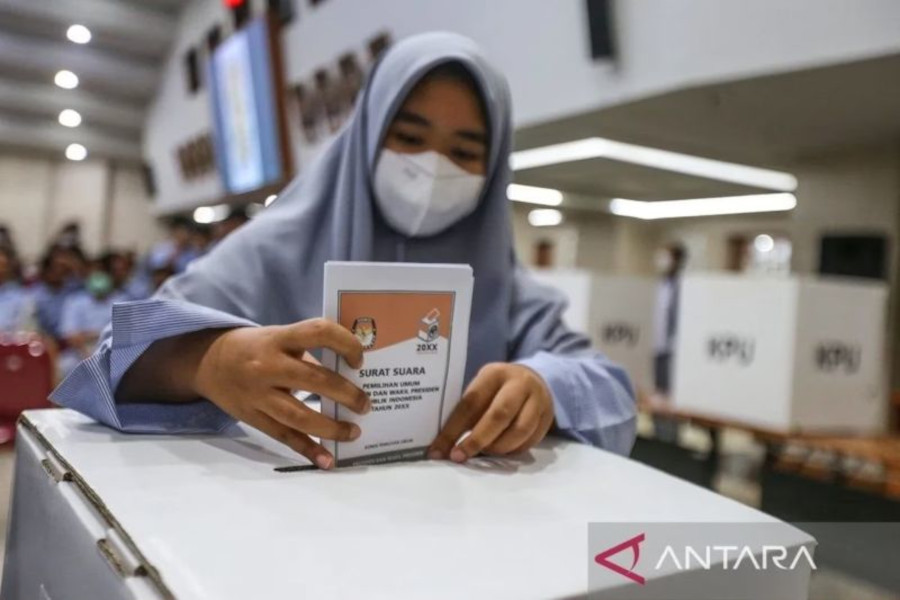 Penyortiran dan Pelipatan Surat Suara Pemilu 2024 di DKI Mencapai 62,55%