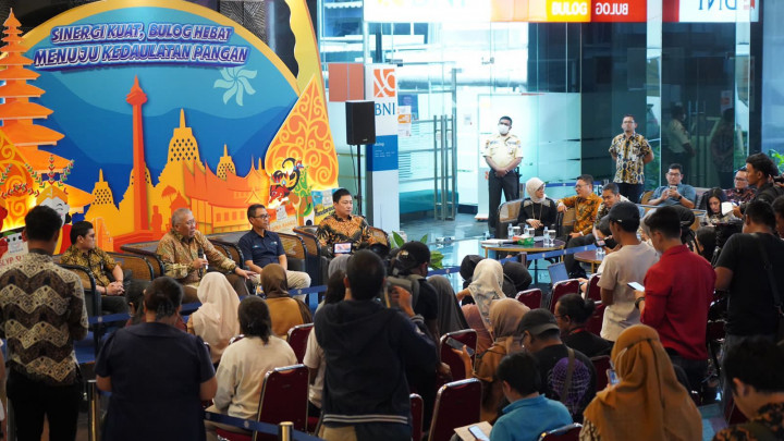 Digandeng Bulog, Pos Indonesia Siap Salurkan 134 Juta Kg Bantuan Pangan Beras hingga Juni 2024