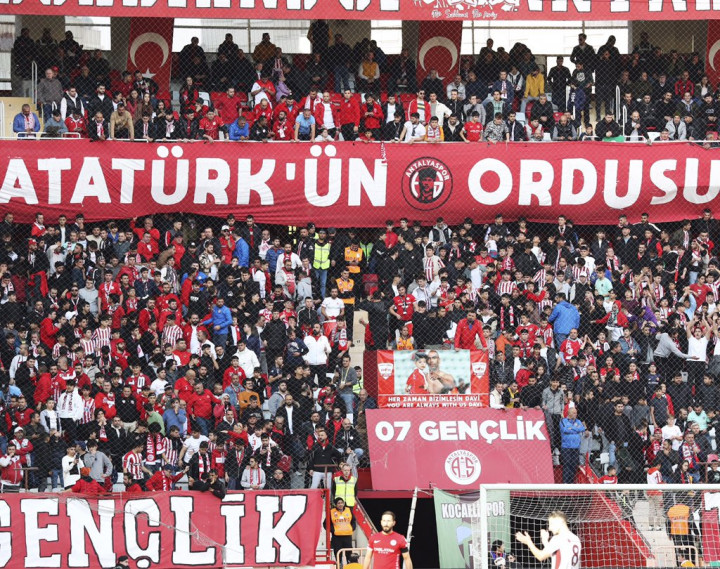 Turki Tahan Pemain Israel Diduga Provokasi Terkait Perang di Gaza