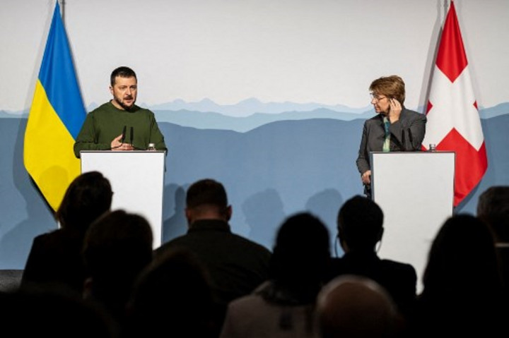 Sambut Kedatangan Zelensky, Swiss Tawarkan Dialog Damai dengan Rusia