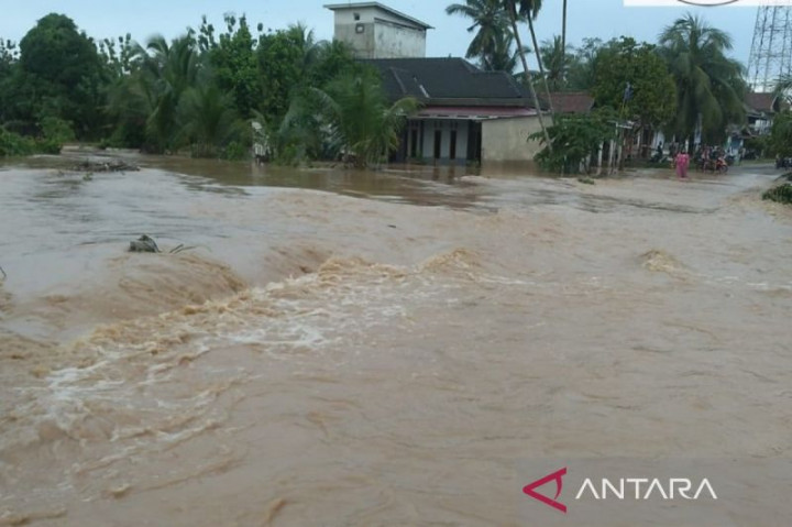 Banjir di 4 Kecamatan di Musi Rawas Utara Mulai Surut