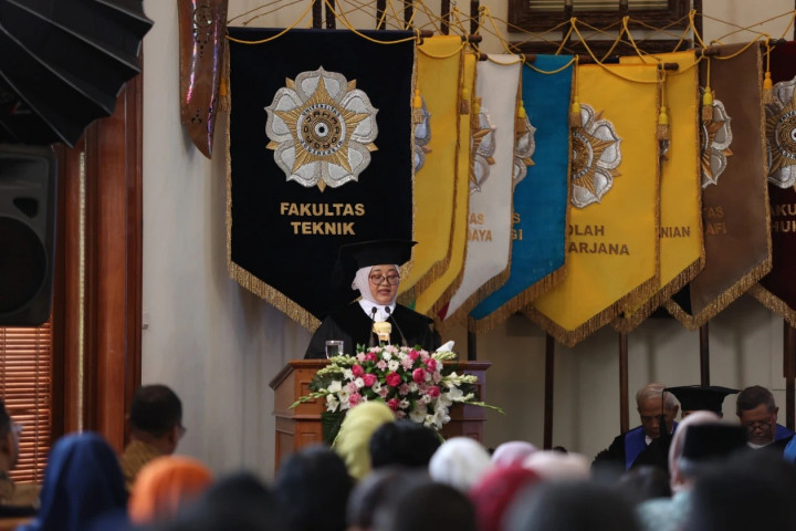 Profil Profesor Leni, Guru Besar Wanita Bidang Geodesi Fisis Pertama di Indonesia