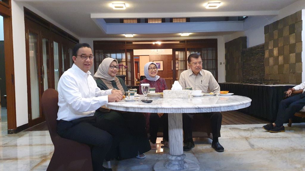 Momen Anies dan JK Sarapan Bersama