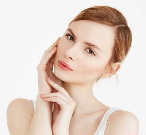 5 Tips Mengencangkan Kulit Wajah, Nomor 3 Mudah Banget Dilakukan!