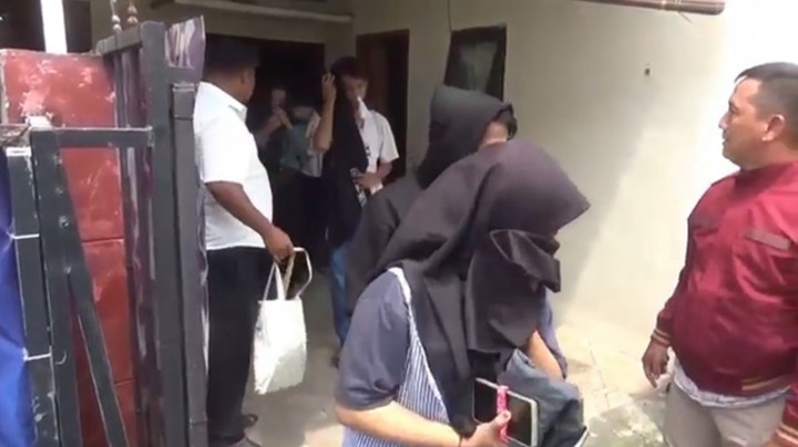 <i>Ngamar Bareng</i>, 7 Pasangan Remaja Digerebek Warga di Jombang