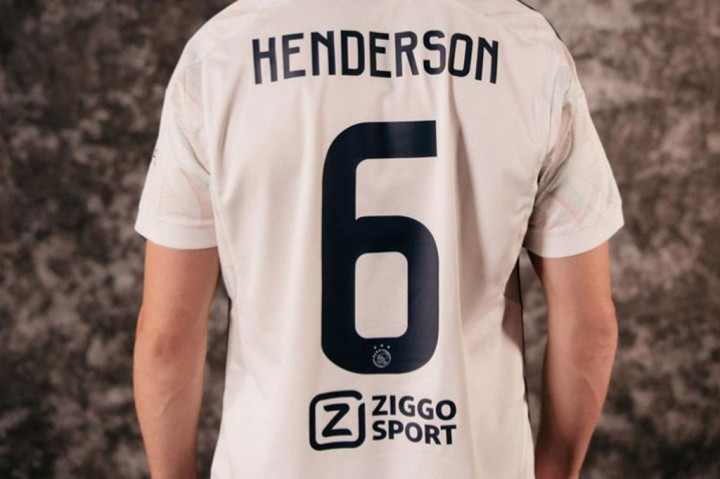 Jordan Henderson Resmi Berlabuh di Ajax Amsterdam