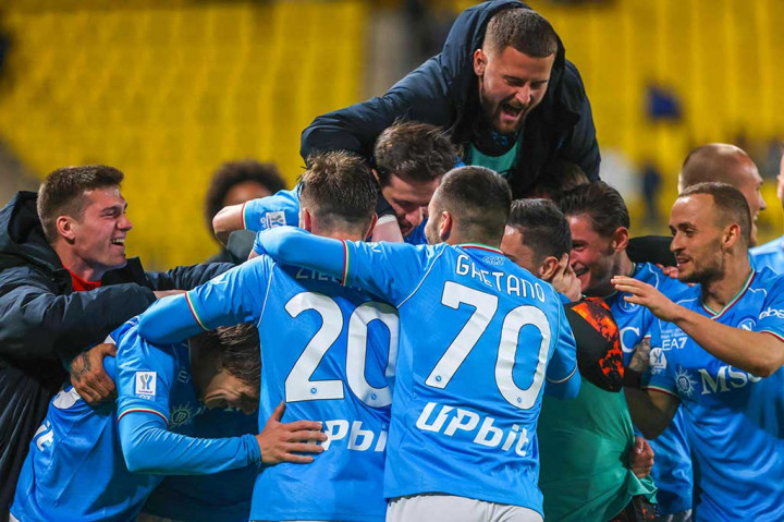 Hajar Fiorentina 3-0, Napoli ke Final Piala Super Italia