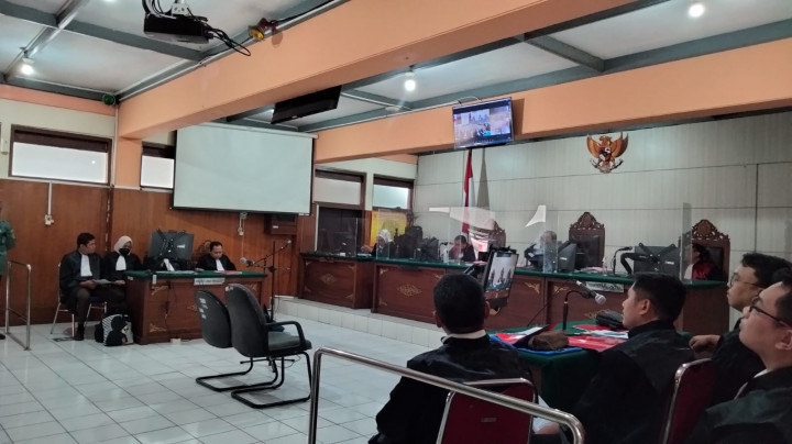 'Crazy Rich Surabaya' Wahyu Kenzo Divonis 10 Tahun Penjara Perkara Penipuan Robot Trading