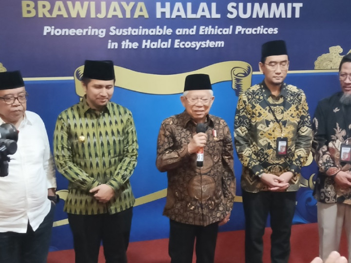 Ma'ruf Amin Pastikan Rumor 15 Menteri Mundur tak Benar