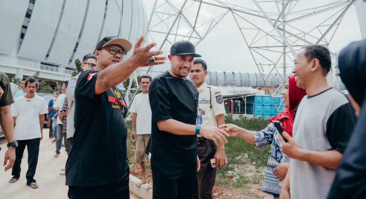 Sambangi Kampung Bayam, Sahroni Minta Heru Budi Bertindak dalam 2 Hari