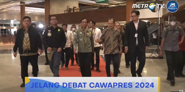 Makna baju pencinta alam PDL yang dipakai oleh Mahfud MD di debat keempat Pilpres. (Foto: Dok. Tangkapan layar Metro TV)