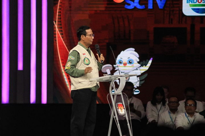 Ditanya Soal Inflasi Hijau, Mahfud Kesal Sebut Pertanyaan Gibran Receh