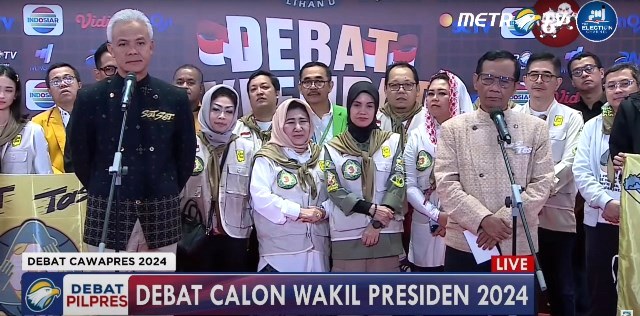 Baju Ganjar-Mahfud Saat Preskon Debat ke-4 Pilpres, Buah Tangan Para Perajin dari Bahan Alami