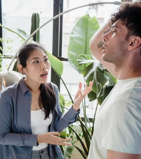 Sudah 'Biasa' Saja dengan Pasangan? Waspadai 3 Tanda yang Bisa Menghancurkan Hubungan