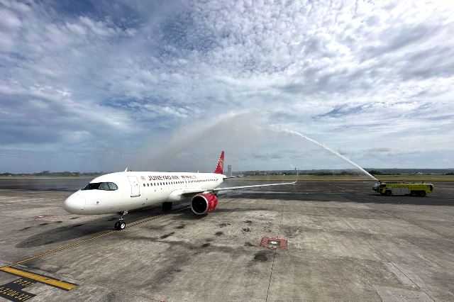 Penerbangan langsung Juneyao Airlines ini diharapkan dapat menjadi salah satu stimulus wisatawan dari Tiongkok. (Foto: Dok. Birkom Kemenparekraf)