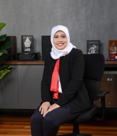 Top! Mira Tripuspita Raih Gelar Doktor dari UB dengan IPK 4