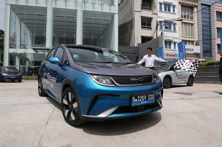 Belum Ada Harga, Ratusan Mobil BYD Sudah Terpesan?