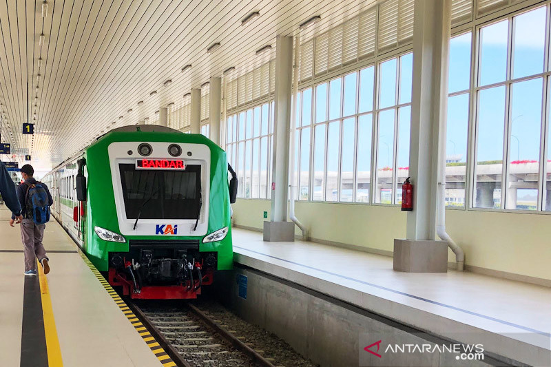 Jadwal, Harga Tiket, dan Cara Pesan Tiket Kereta Bandara YIA Terbaru 2024