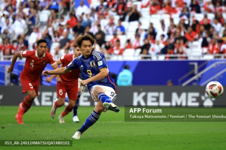 Piala Asia 2023: Penalti Ayase Ueda Bawa Jepang Unggul Sementara atas Indonesia