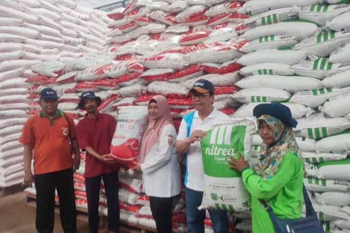 Ribuan Petani Sragen Semringah Digelontor Gebyar Diskon Pupuk