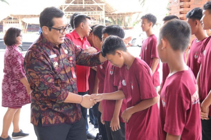 Pemkab Tabanan Dorong Bibit Muda Sepak Bola Mendunia