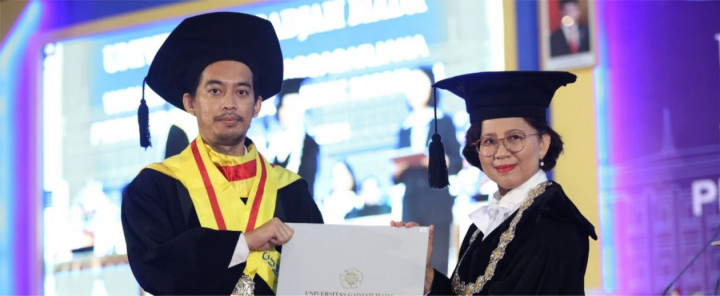 Lulusan Doktor Tercepat UGM, Anak Guru Ngaji dengan IPK 4