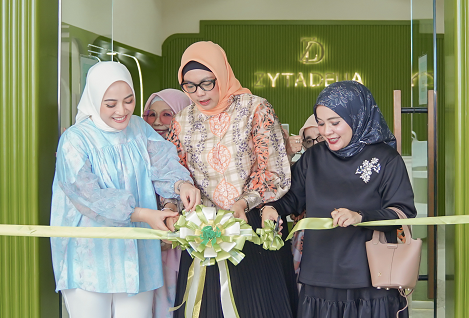 Peresmian toko Zyta Delia di Padang. (Foto: Dok. Istimewa)