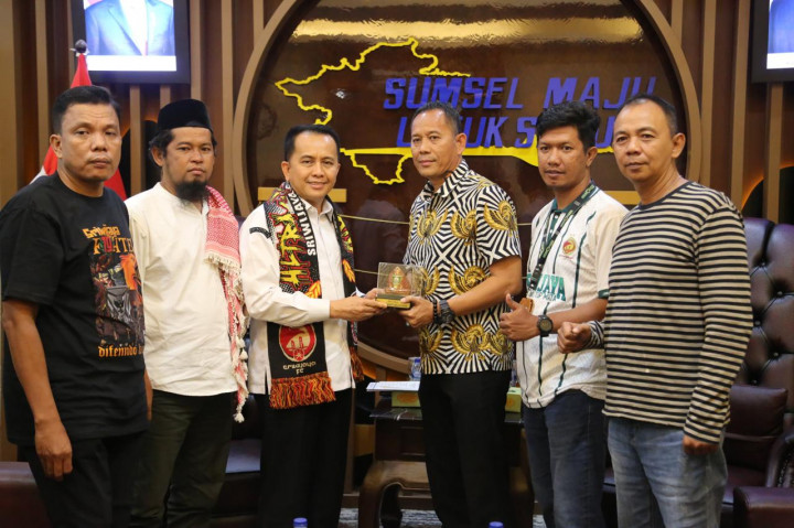 Pj Gubernur Sumsel Fasilitasi Pembenahan Manajemen Sriwijaya FC