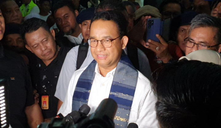 Bansos Berstiker Prabowo-Gibran, Anies: Etika Harus Dijaga