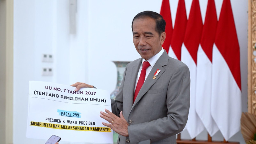 Sambil Bawa Kertas Putih, Jokowi Kembali Tegaskan Presiden Boleh Kampanye