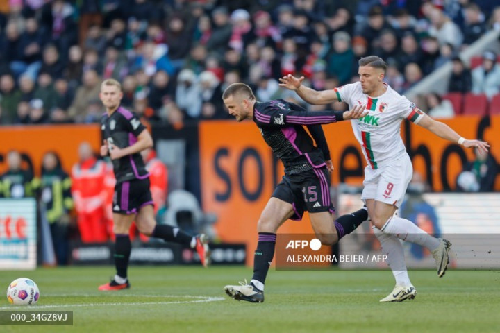 Bayern Muenchen Susah Payah Bungkam Augsburg