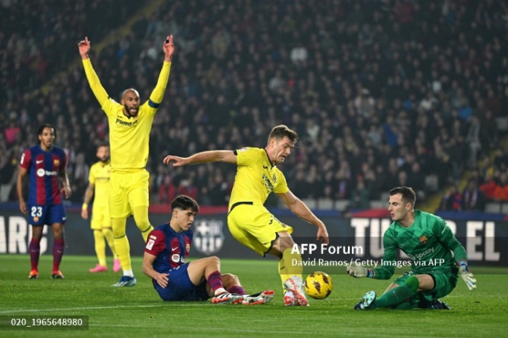 Drama 8 Gol Warnai Kemenangan Villarreal atas Barcelona