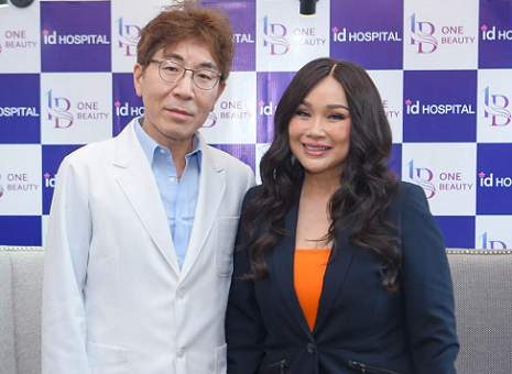 Makin Muda dan Glowing, Titi DJ Bagikan Tips Perawatan Pasca Anti-Aging Surgery