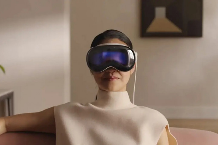 CEO Netflix: Peluncuran Aplikasi di Apple Vision Pro Belum Mendesak