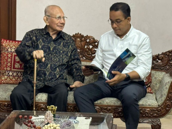 Anies Disebut Membutuhkan Pemikiran Emil Salim dalam Membangun Bangsa