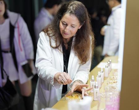 Skin University by L'Oréal menghadirkan tim global L'Oréal Research and Innovation, (Foto: Dok. Istimewa)