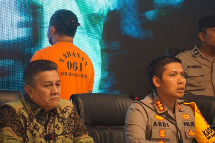 Dokter Gadungan Timnas dan PSS Ditangkap