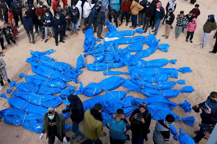 Prosesi Pemakaman 100 Jenazah Warga Palestina yang Dicuri Israel