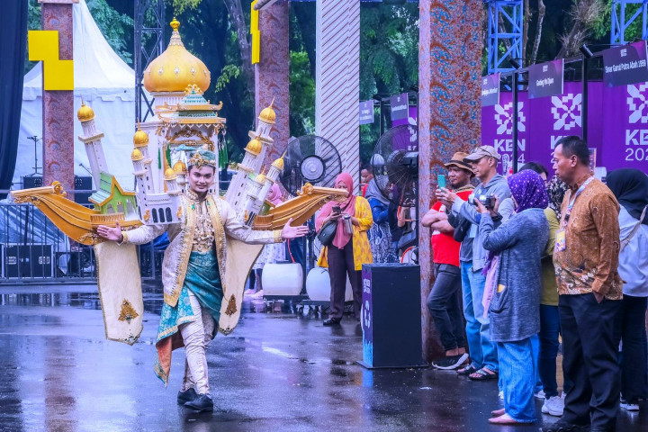 Ragam Parade Festival Seni dan Budaya Semarakkan Peluncuran KEN 2024