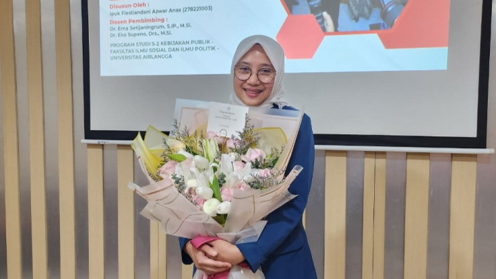 Sibuk Pimpin Banyuwangi, Bupati Ipuk Berhasil Selesaikan Studi Magister di Unair