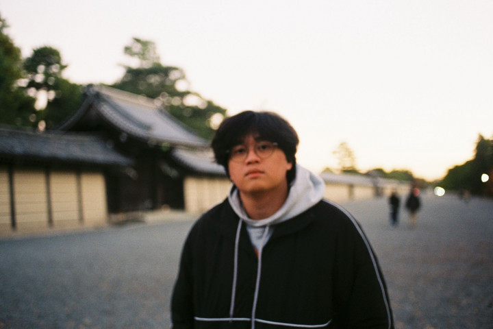 Ravi Andika Bicara Dunia Penuh Kebohongan di Lagu 'Mythomania'