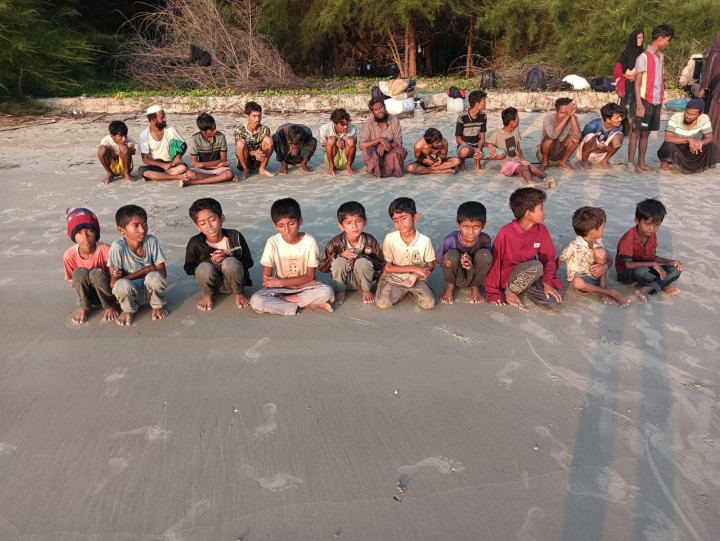 131 Pengungsi Rohingya Mendarat di Aceh Timur