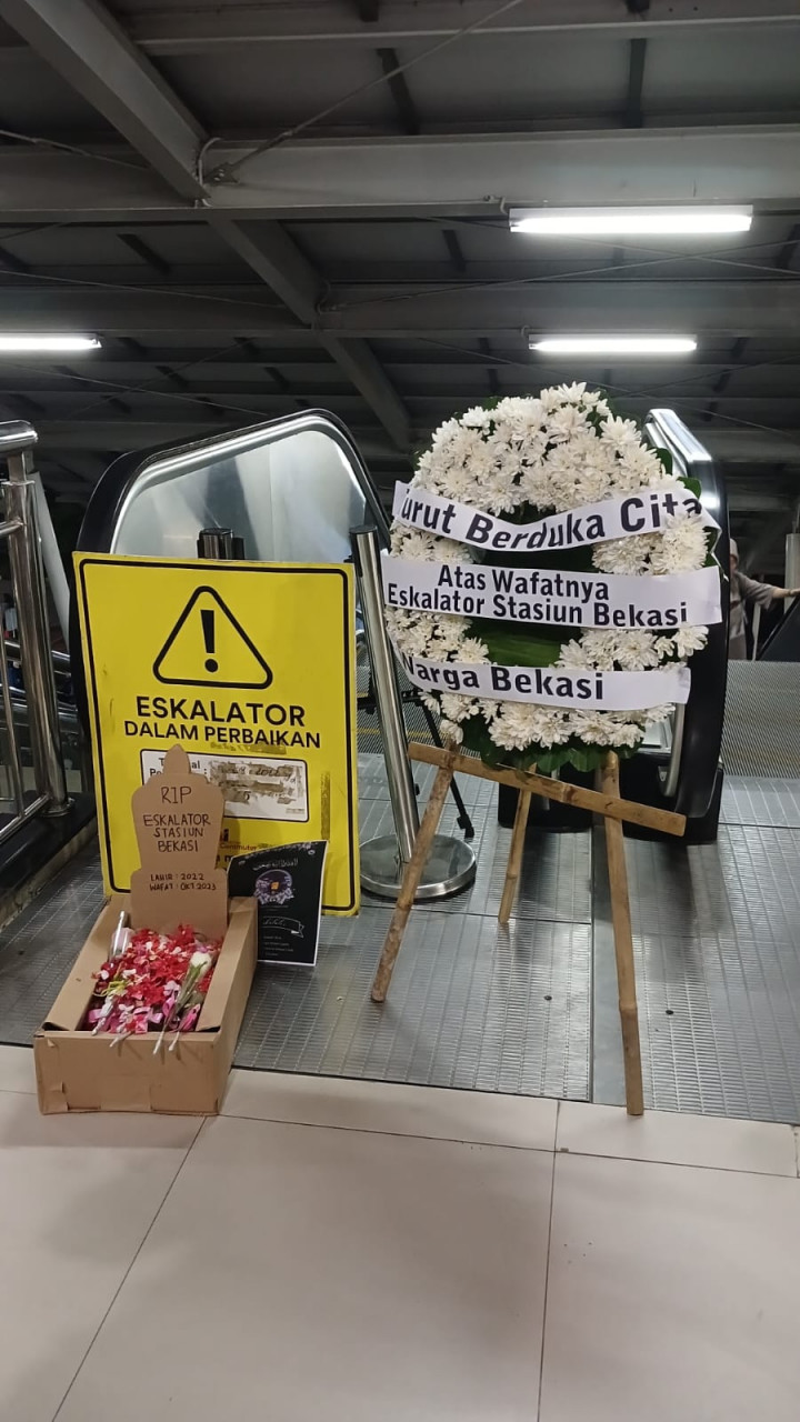 Viral Peringatan 100 Hari Kematian Eskalator Stasiun Bekasi, Ada Makam hingga Karangan Bunga
