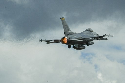 Jet Tempur F-16 AS Jatuh di Lepas Pantai Korsel, Pilot Selamat