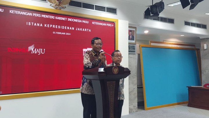 Mahfud Serahkan Surat Pengunduran Diri Ke Presiden Jokowi, Ini Isinya